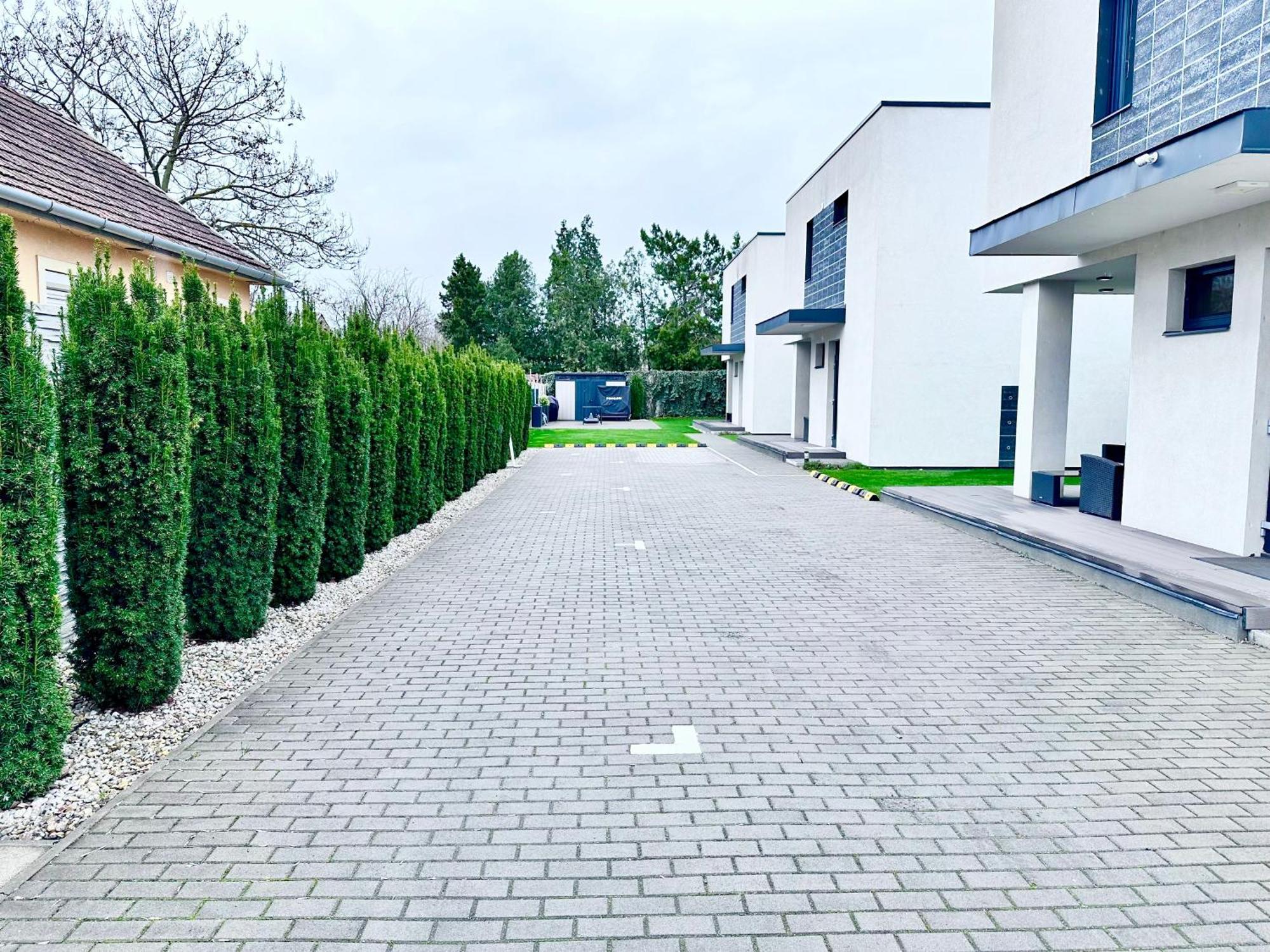 St Emmerich Residence Győr Extérieur photo
